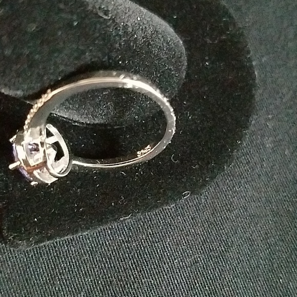 Amethyst white topaz sterling silver ring - Picture 2 of 2